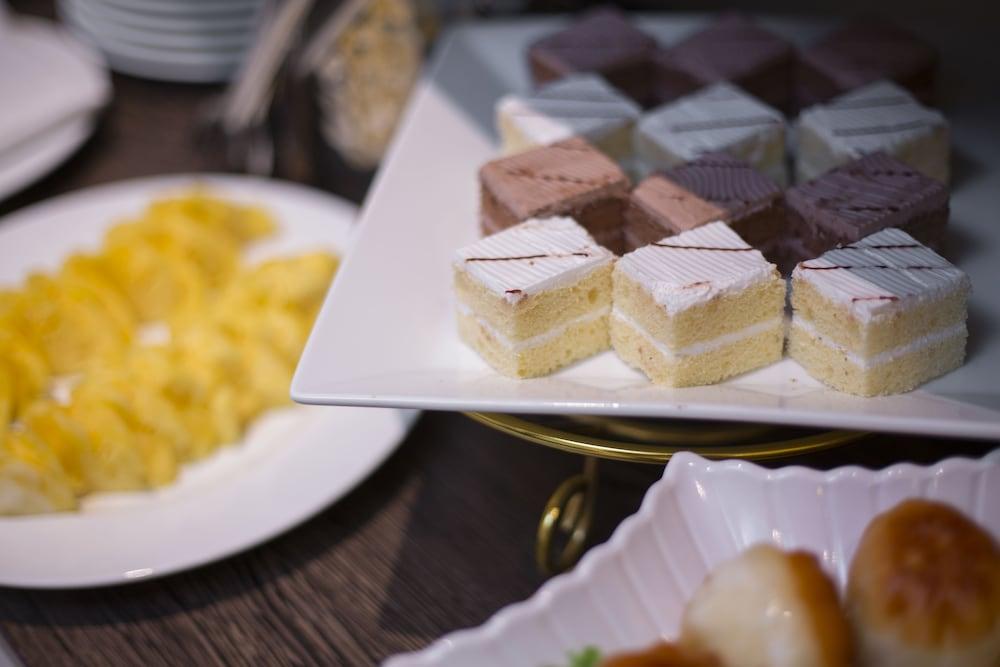 Galliot Central Hotel Hanoi Zewnętrze zdjęcie